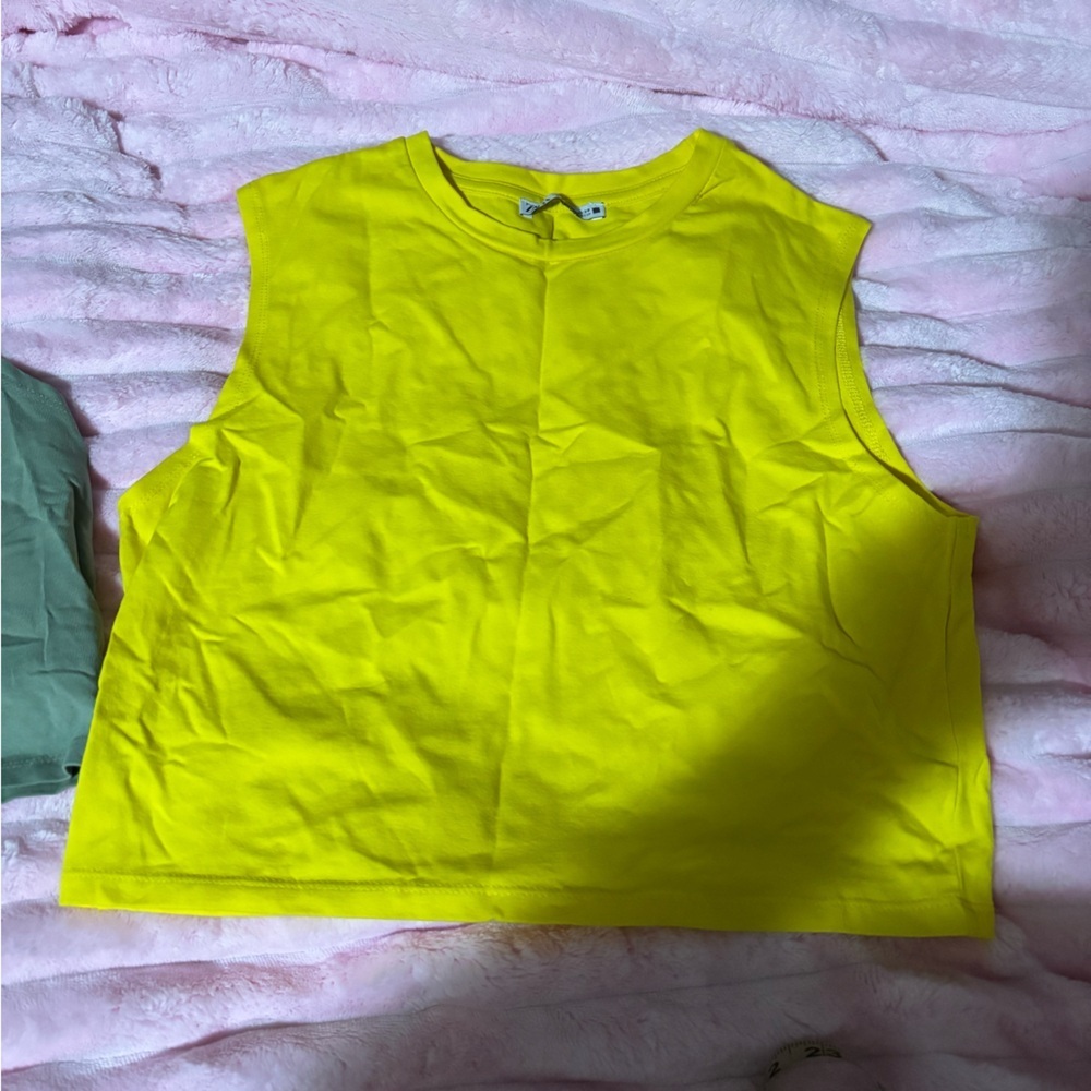 Zara Yellow and Green Crop mussel tees large🛍Bundle sale🛍 - Picture 3 of 7
